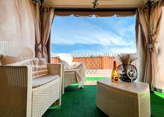 Colosseum House - Private Rooftop, Jacuzzi Hot Tub & View Apartamento Roma